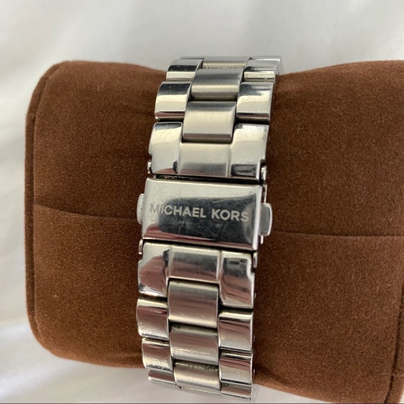 Michael Kors Silver Chronograph Watch 38mm MK5076 - Picture 7 of 13